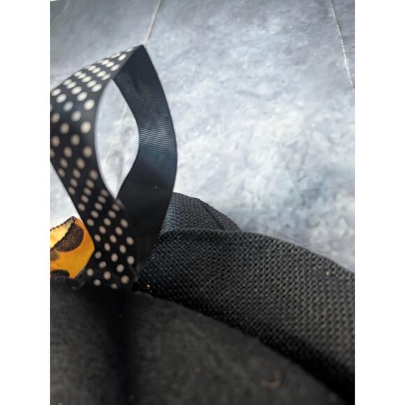 Large Halloween Witch Wreath Hat Legs Pumpkins Front Door Fall Decoration - Picture 8 of 12